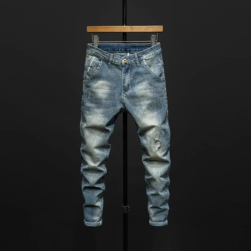 Men's slim-fit skinny jeans in dark blue denim with micro elasticity and mid-waist design