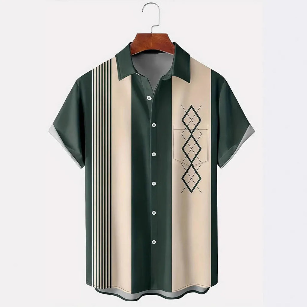 Men's loose-fitting plaid short sleeve shirt with lapel collar in contrast colours