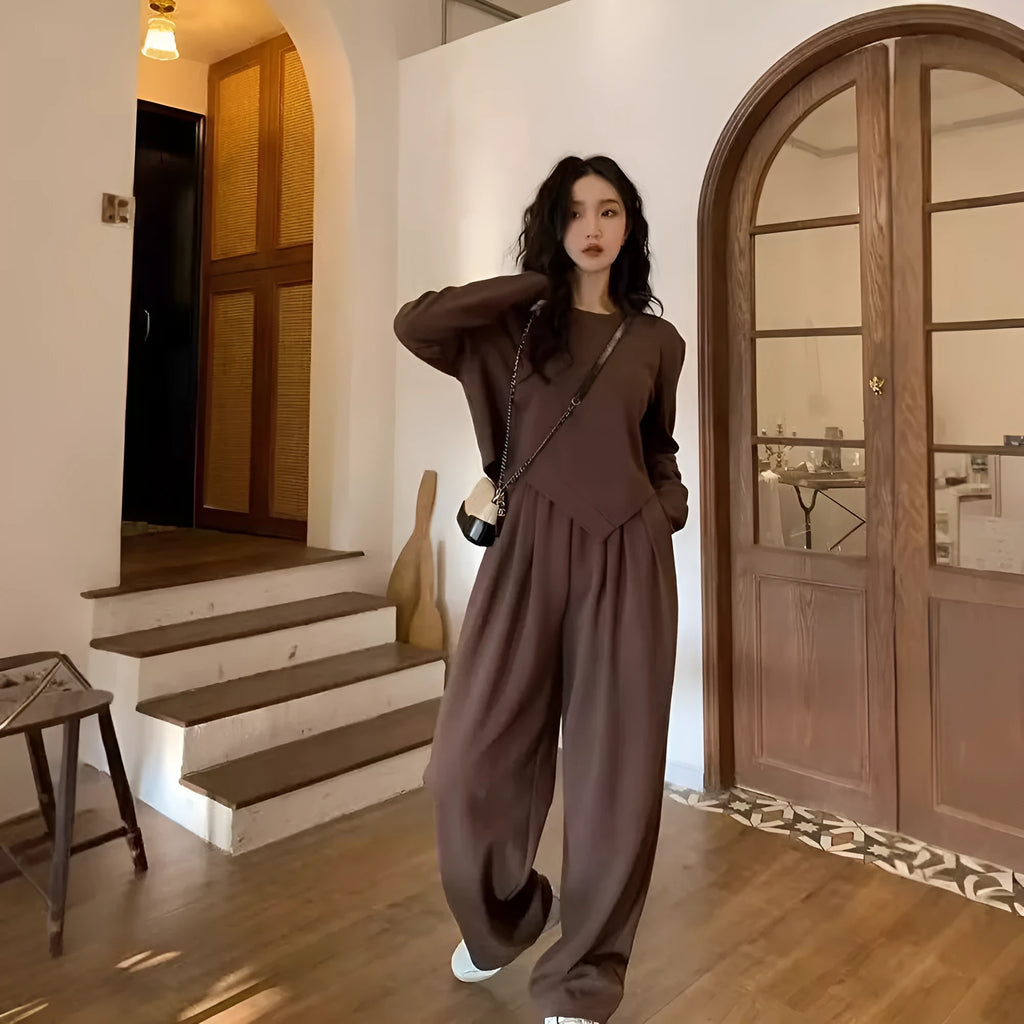 Women's khaki casual sportswear set with long sleeve top and trousers in Japanese Korean style