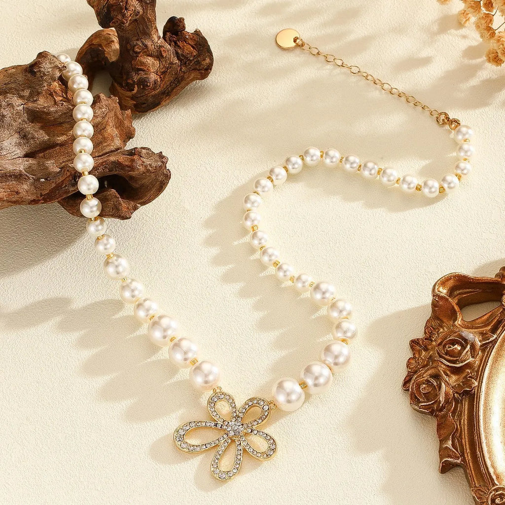 French romantic flower necklace with white fabric rose and gold-tone 42cm adjustable chain