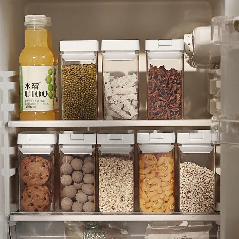 Transparent plastic storage tank for whole grains with 400ml capacity and Japanese design