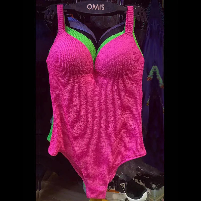 Women's one-piece swimsuit with sunken stripe pattern in sleeveless design