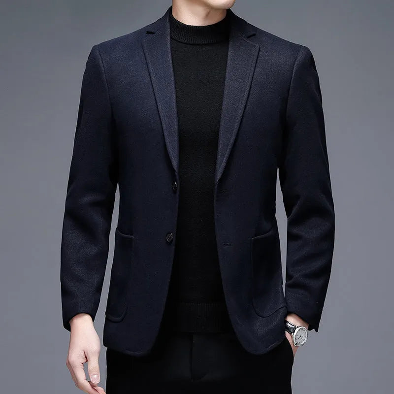 Men's solid color woolen winter jacket with loose fit design and round hem