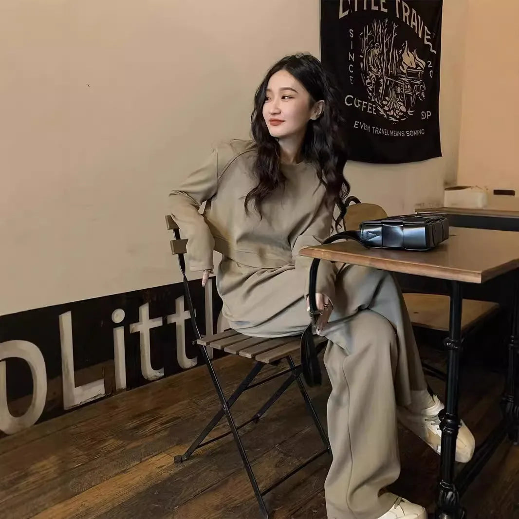 Women's khaki casual sportswear set with long sleeve top and trousers in Japanese Korean style