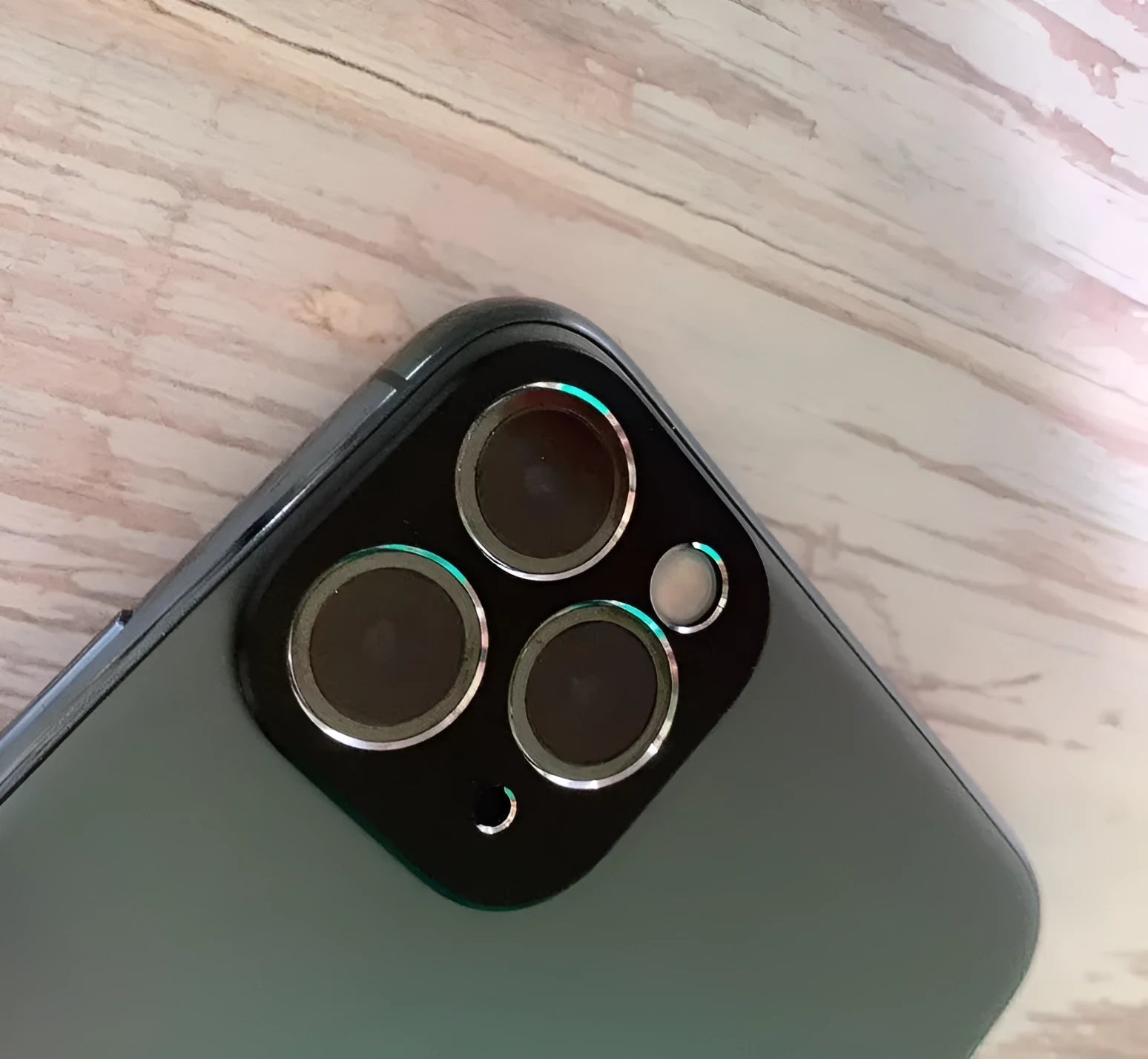 Metal camera lens protection ring for Apple iPhone 11 and iPhone 11 Pro in multiple colour options.