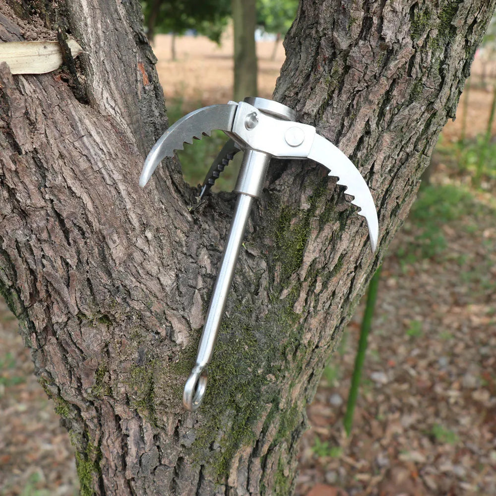 Silver stainless steel three-legged flying tiger claw climbing hook, folded 50mm diameter, unfolded 160mm diameter, 190mm height, 420g.