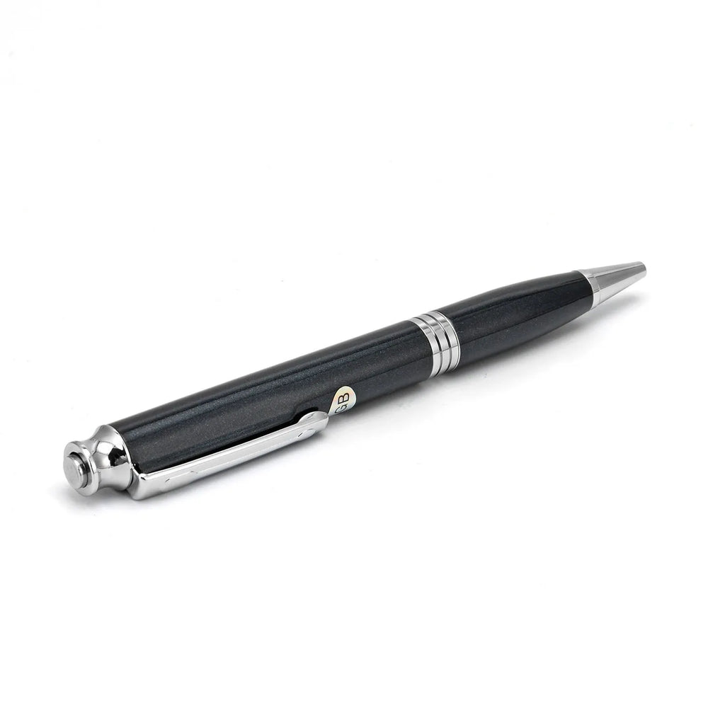 Black pen-style USB recorder MP3 player showing length and thickness.