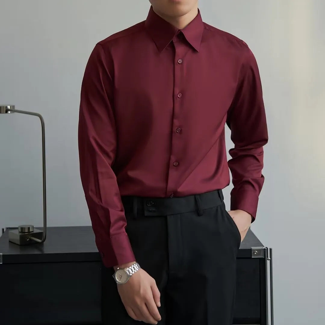 Korean style men's autumn shirt in black with Japanese retro design as loose fit cardigan