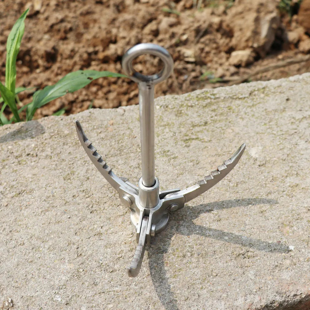 Silver stainless steel three-legged flying tiger claw climbing hook, folded 50mm diameter, unfolded 160mm diameter, 190mm height, 420g.