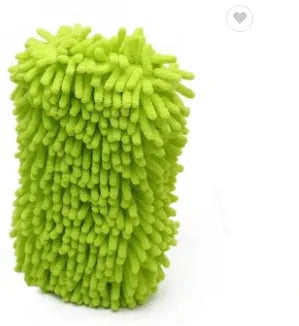 Silvery green car wash sponge measuring 14cm by 25cm with chenille and microfiber construction