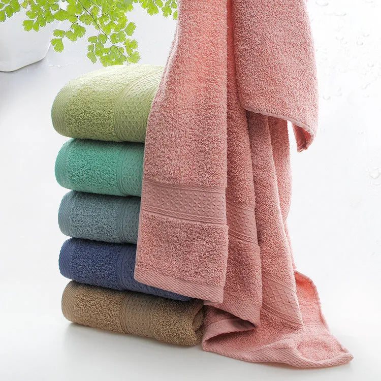 Thickened cotton bath and beach towel in apple green colour