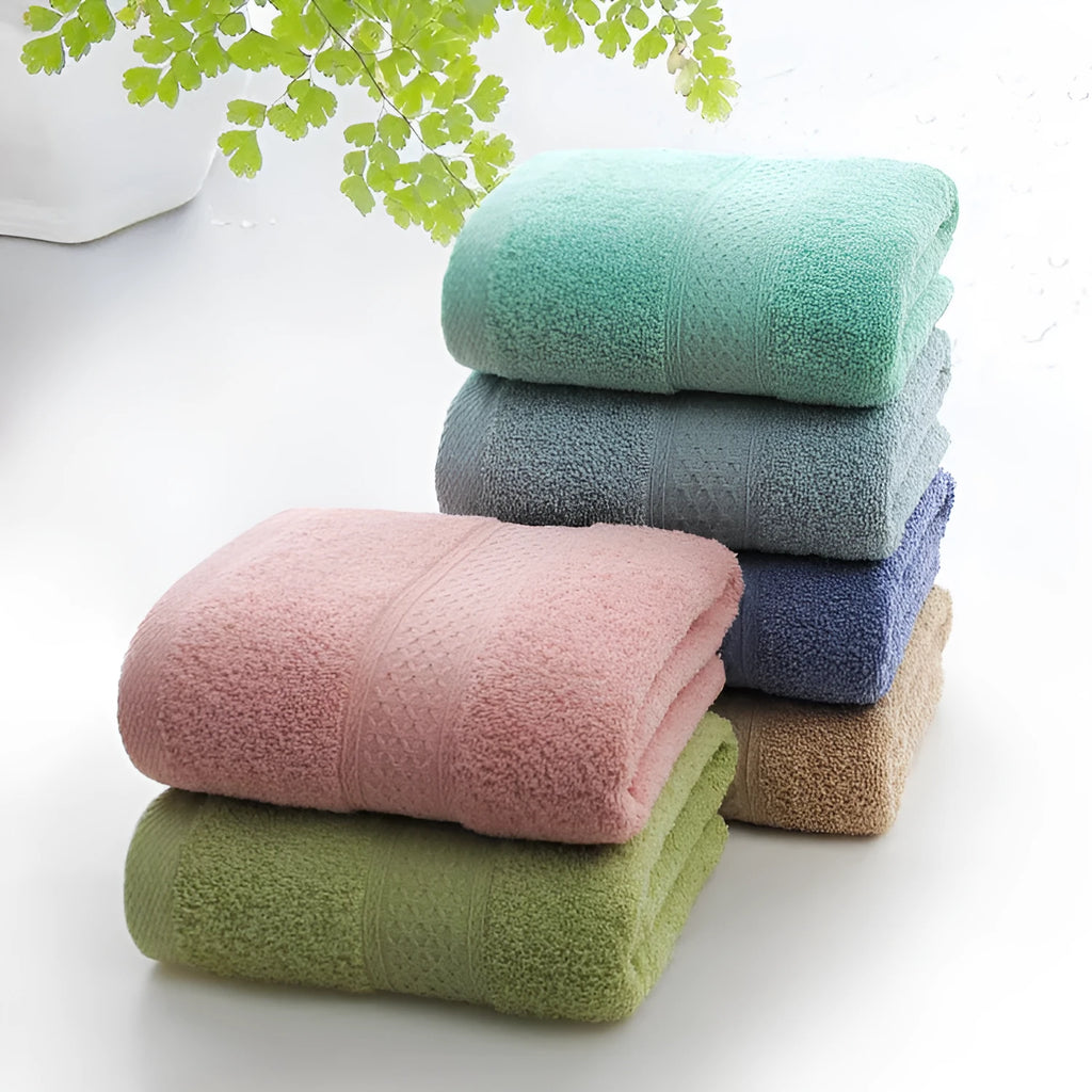 Thickened cotton bath and beach towel in apple green colour