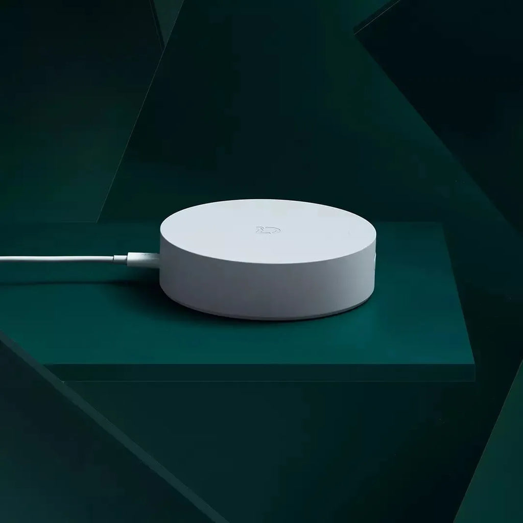 Xiaomijia white circular smart home gateway with UK plug for wireless wall control
