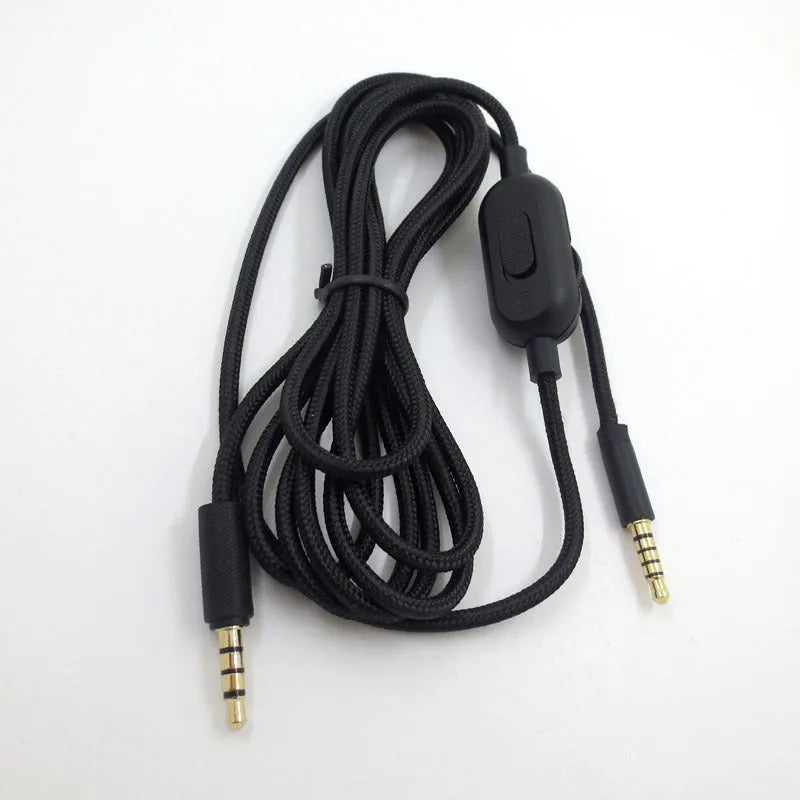 Black universal audio cable for gaming headsets with bare copper and oxygen-free copper wire.