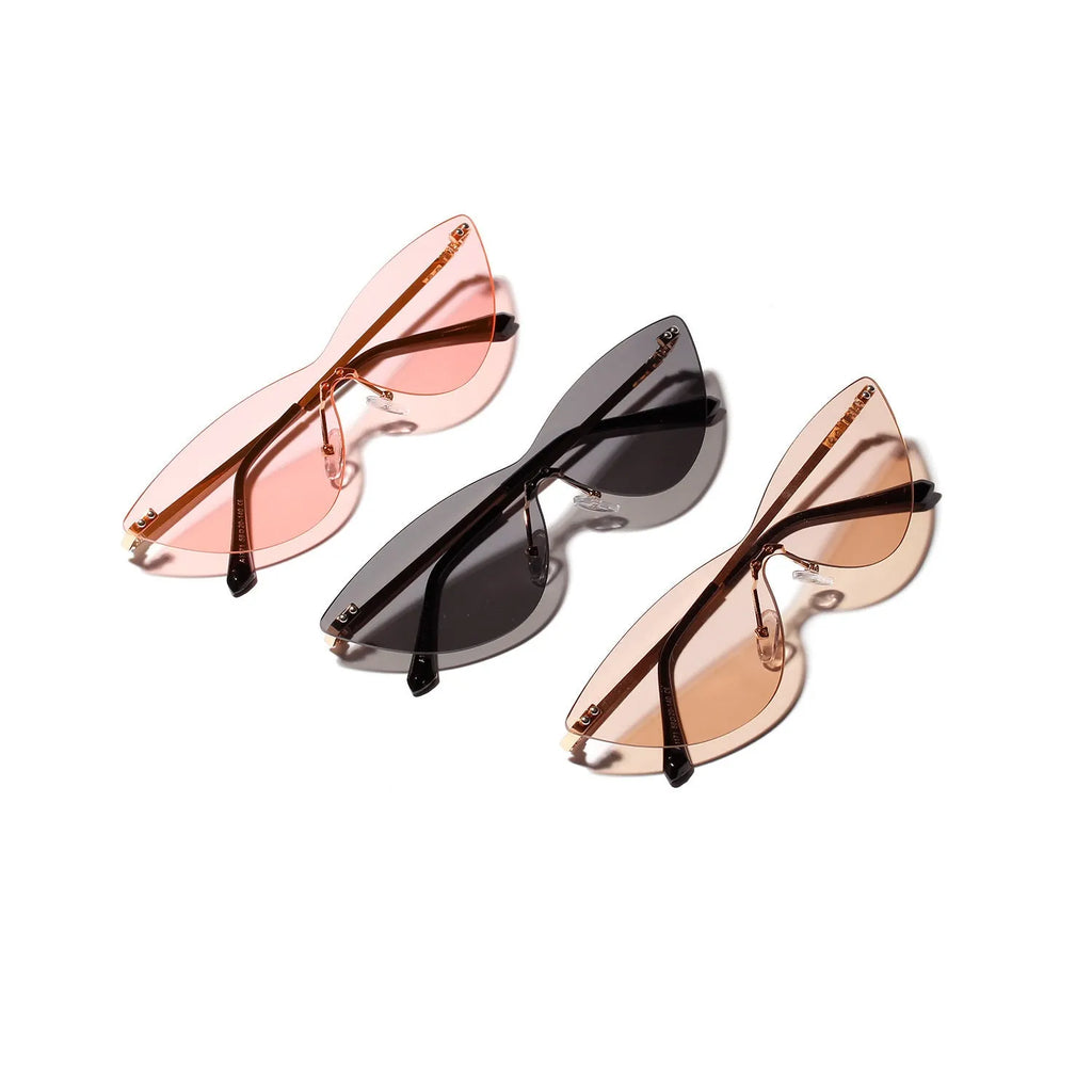 Brown vintage-style sunglasses with metal frame and UV400 protection lenses