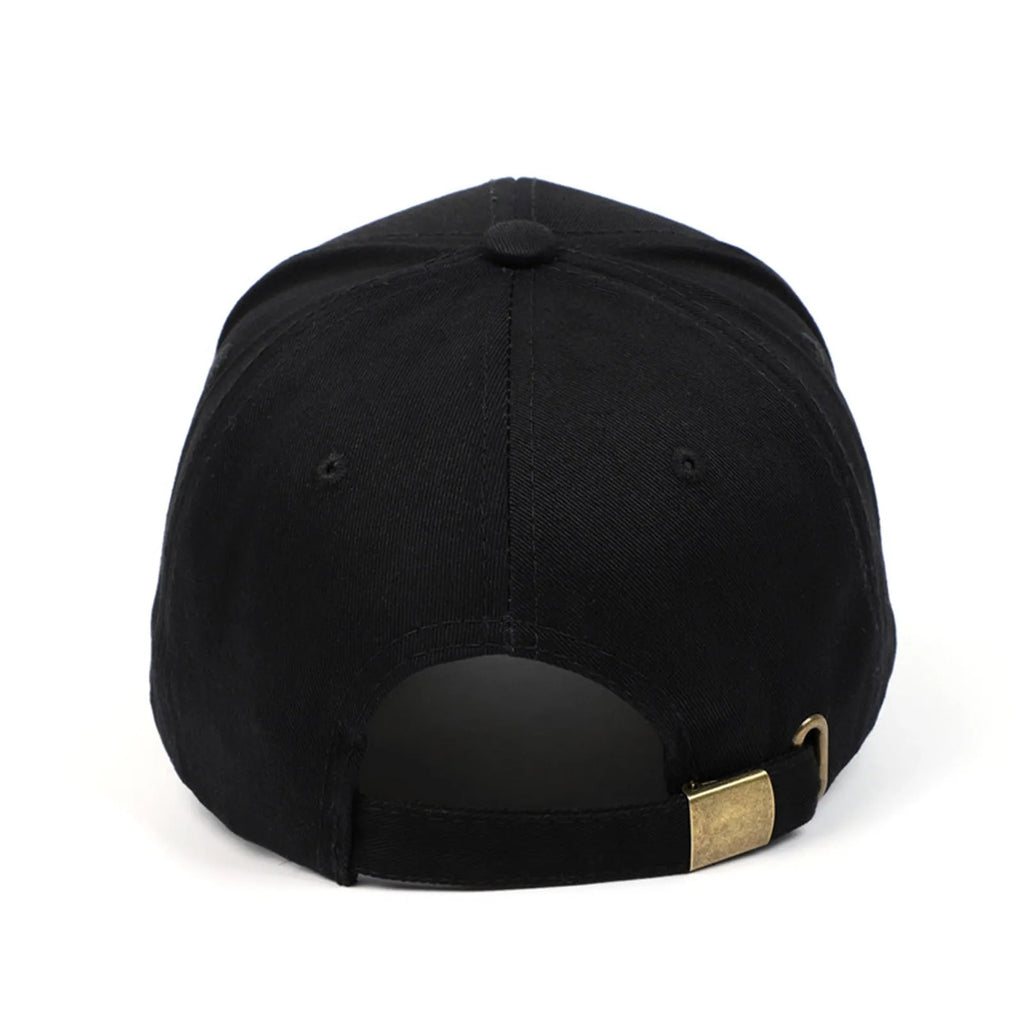 Cotton twill baseball cap with BABYGIRL letter embroidery and stripe pattern in black or white.