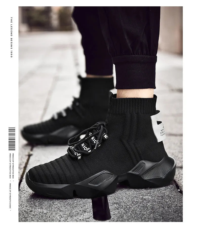 Men's casual sports shoes with mesh lining available in sizes 39 to 47