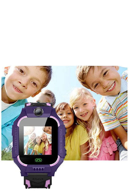 Z6 Q19 children's smart phone watch with colour options on a 1.44-inch touch screen display.