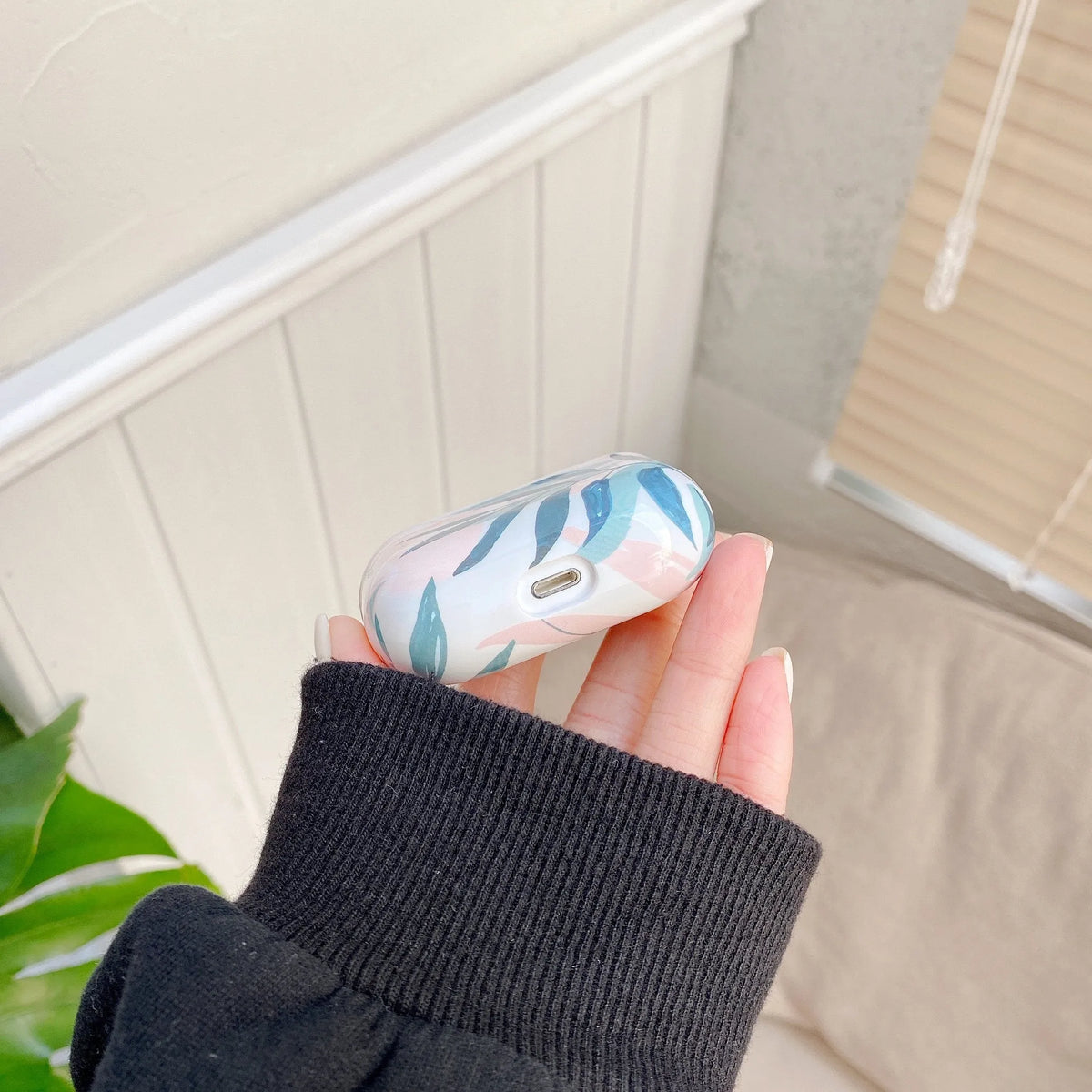 Blue banana leaf tropical pattern AirPods protective case for AirPods Pro model