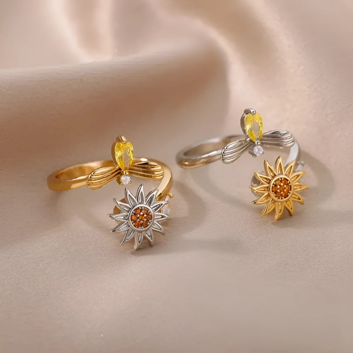 Adjustable copper decompression ring with rotatable geometric design in gold colour