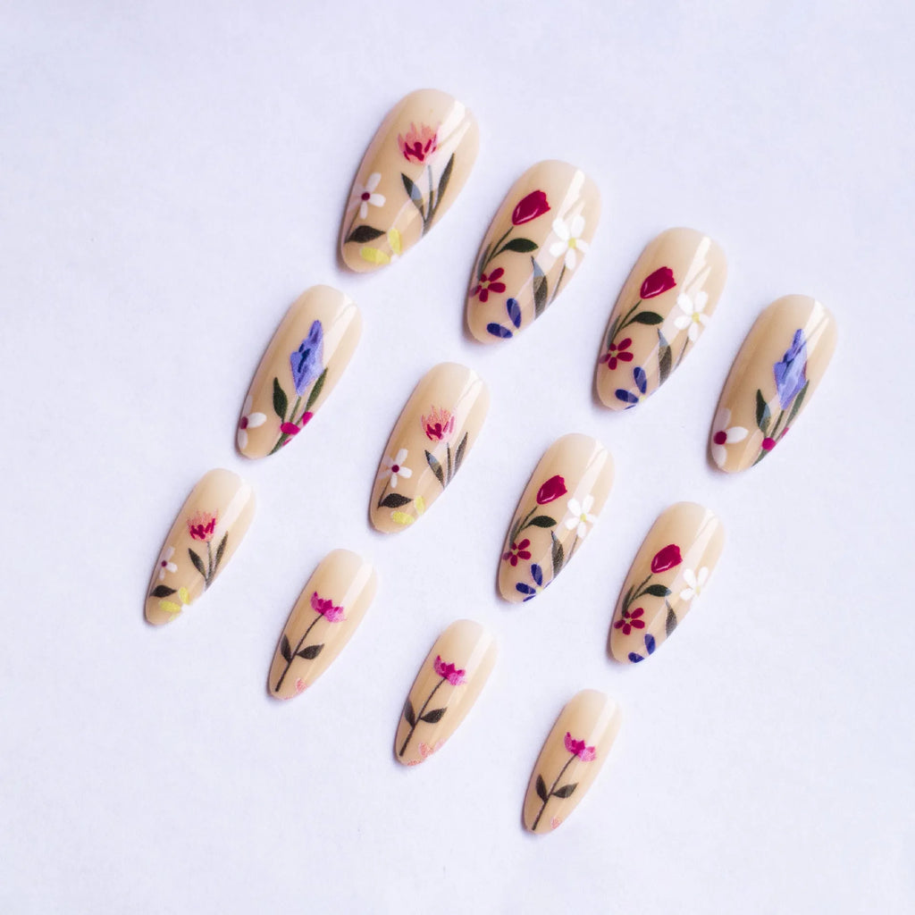 Almond-shaped false nails with rose and tulip floral designs in European and American styles