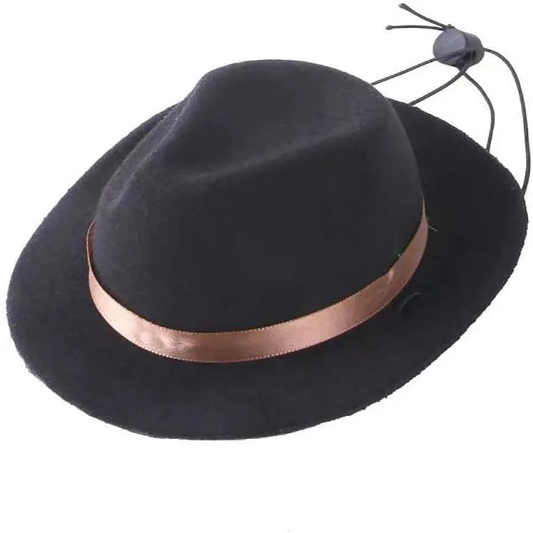 Small wool felt pet hat in pink, black, brown, or red on a mannequin head, S size 155cm diameter.