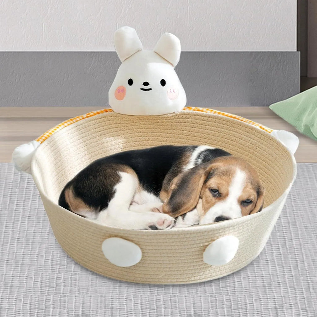 Woven cotton rope cat bed with integrated scratching board in bear design