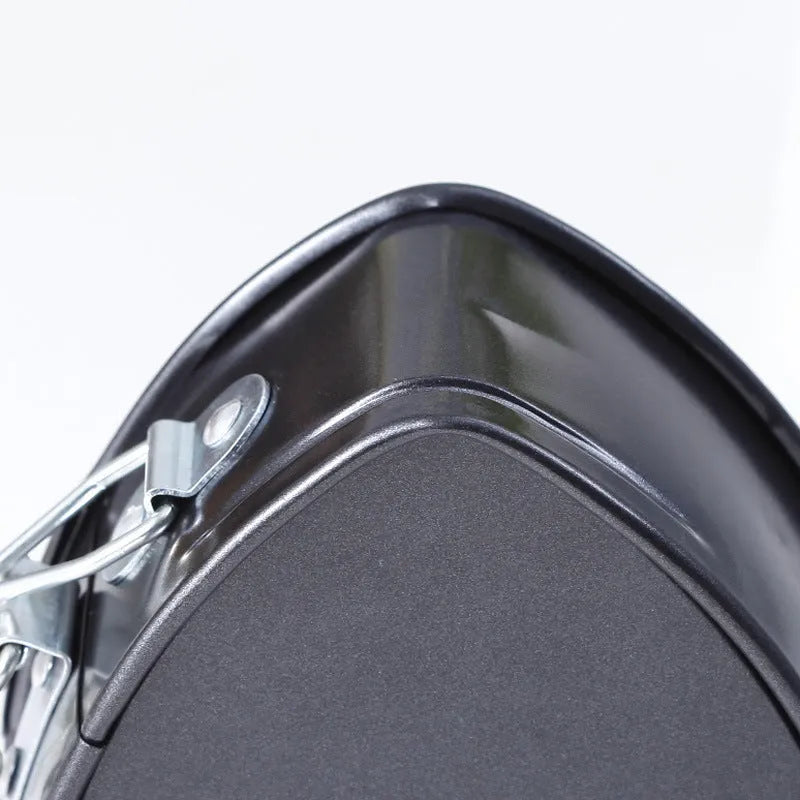 Heart-shaped non-stick carbon steel cake tin for DIY baking and occasion cakes