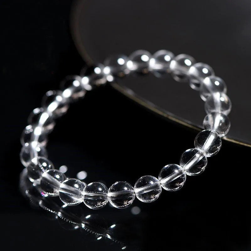 Natural Donghai old materials white water round beads crystal bracelet in geometric single circle style.