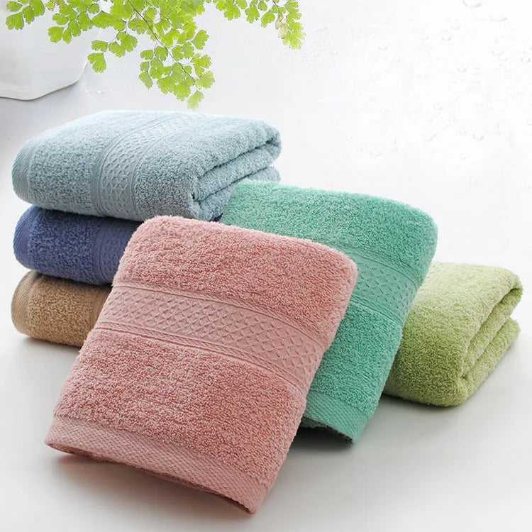 Thickened cotton bath and beach towel in apple green colour