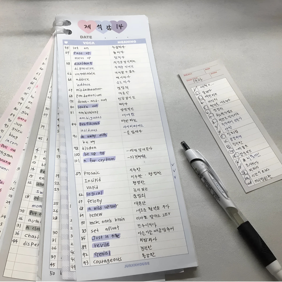 Vertical format notepad with blue cover showing B5 half dimensions and double-sided printing capability