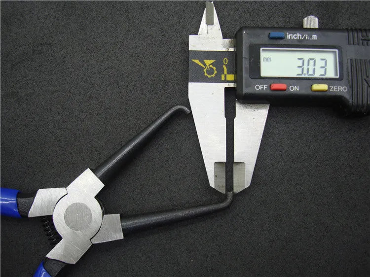 Caliper tubing pliers for fuel pipe maintenance in L and S sizes