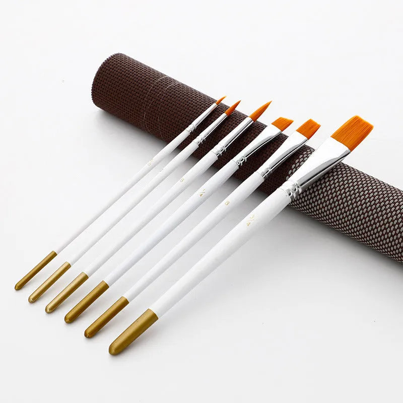 Set of six wood-handled acrylic watercolour brushes with aluminium ferrules in sizes 5/0, #2, #1/4, #6, #8, #3/4.