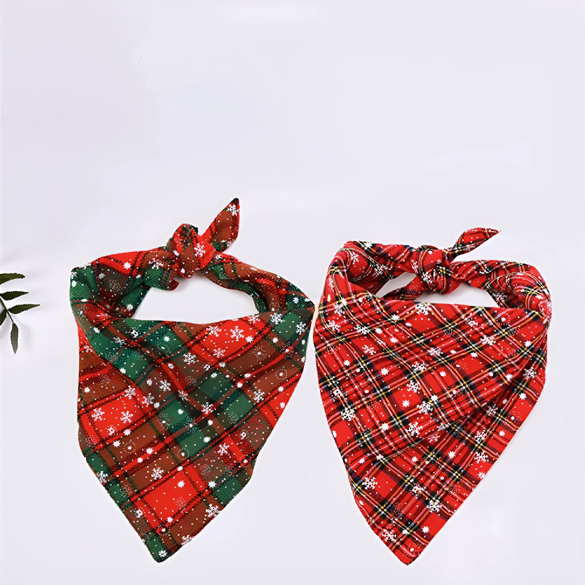 Cotton plaid dog bandana 44x44cm Christmas triangular pet scarf in six colours