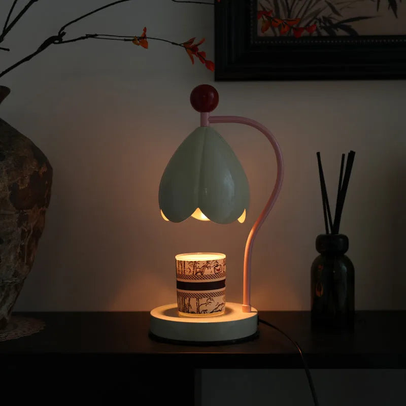 Linglan ancient style melting wax fragrance desk lamp with metal holder in cream white colour
