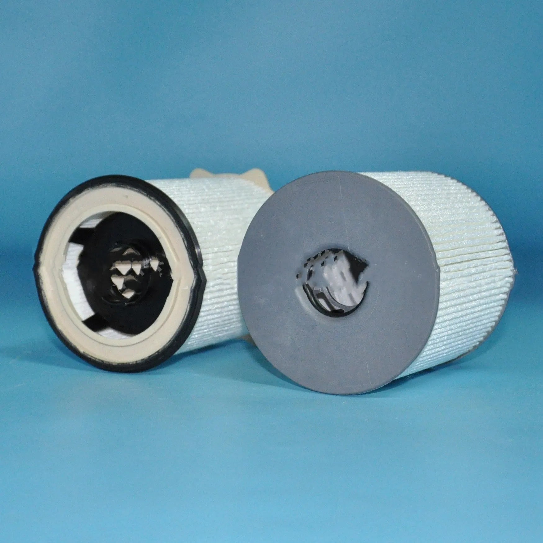 White diesel fuel filter kit for RAM 1500-5500 trucks with chemical fibre filter paper