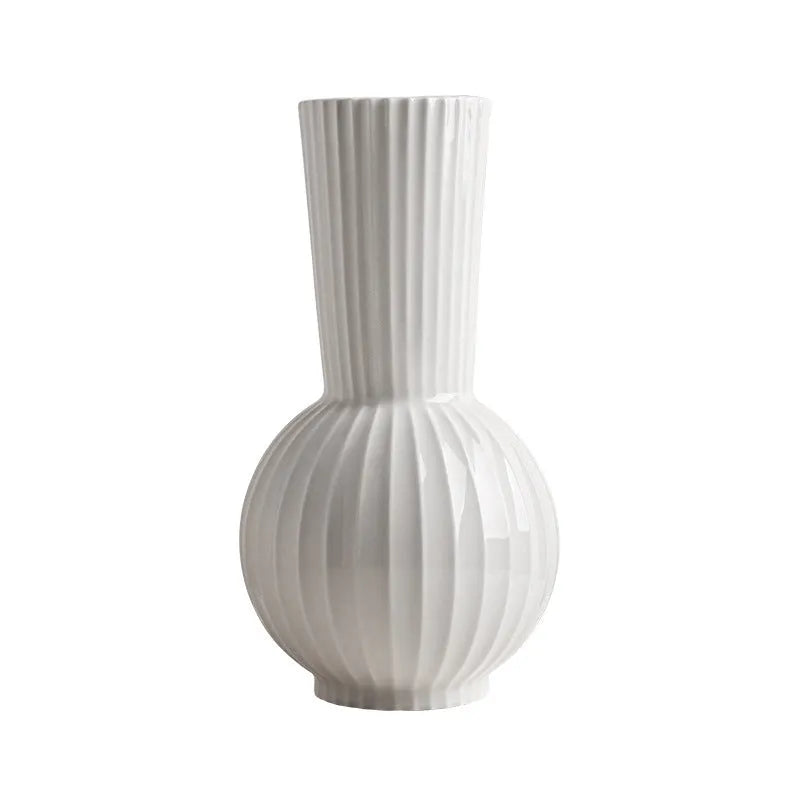 White striped ceramic ball vase with American country design for table decoration