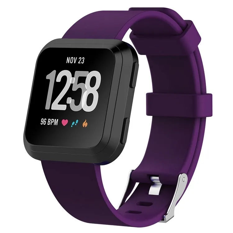 Fitbit Versa Lite replacement wrist strap in TPE material showing colour options and sizing