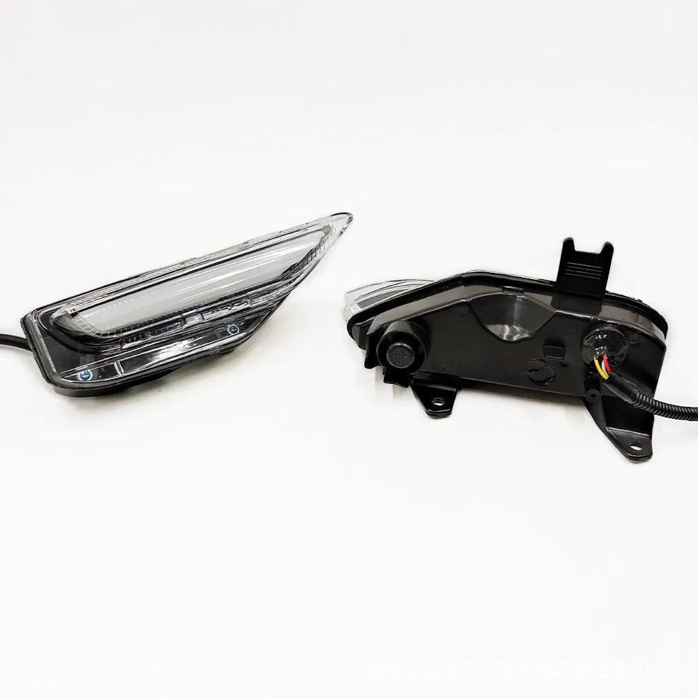 Infiniti Q50 Q70 front bumper LED turn signal and daytime running lamp replacement unit