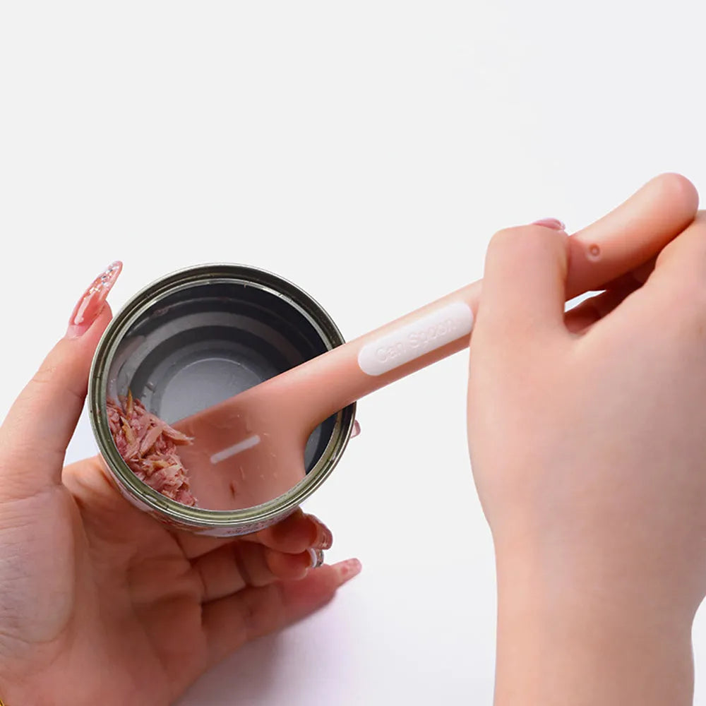 Green pet feeding spoon with long handle for canned cat and dog food