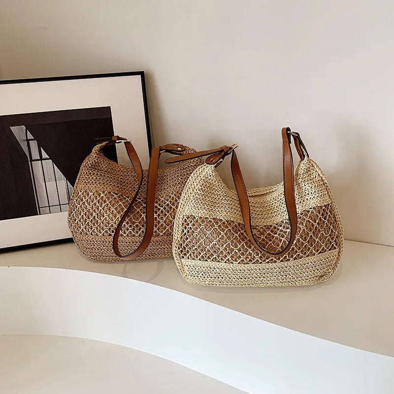Women's straw cross body bag with sandwich pockets in khaki colour