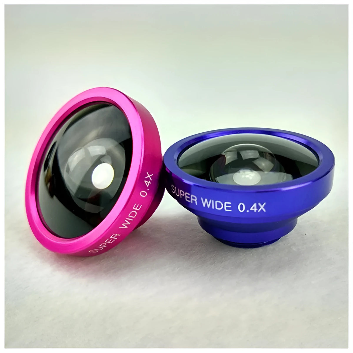 Smartphone 3-in-1 lens kit with fisheye, wide angle and macro lenses in aluminium alloy case