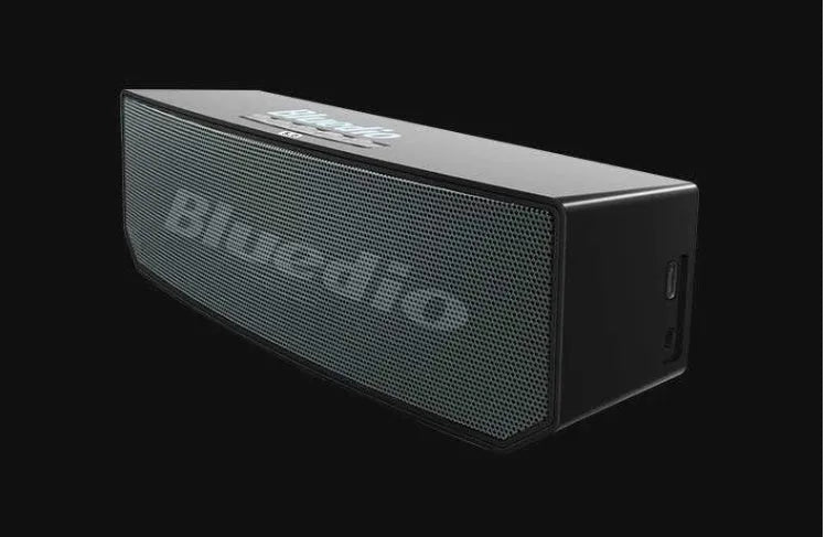 BS-6 Bluetooth smart speaker with 52mm driver and micro-USB charging port