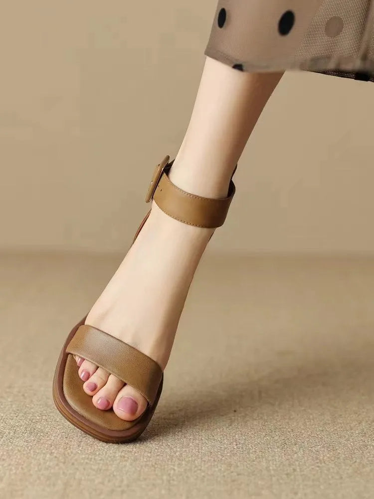 Women's white retro ankle-strap platform high heels with round toe and adjustable buckle