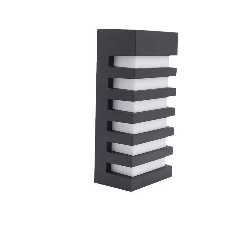Modern minimalist aluminium outdoor wall lamp with IP55 waterproof rating