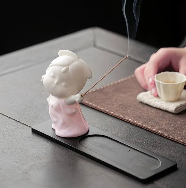 Ceramic court attendant incense burner decoration in cute style with four colour variants