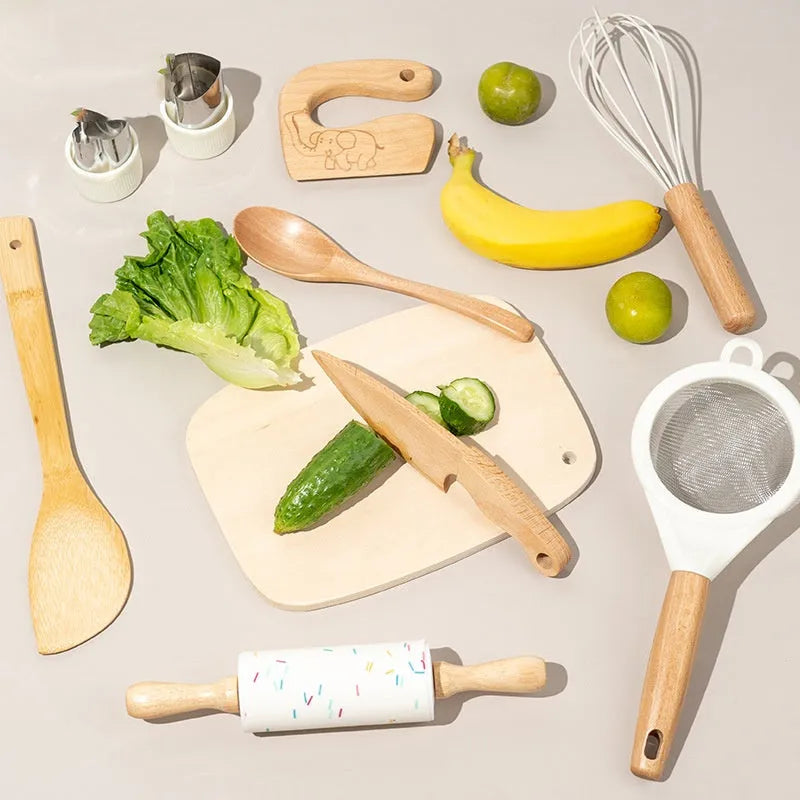 Wooden 10-piece play house knife and vegetable cutting toy set, 25 x 30 x 7.5cm kitchenware pretend play toy