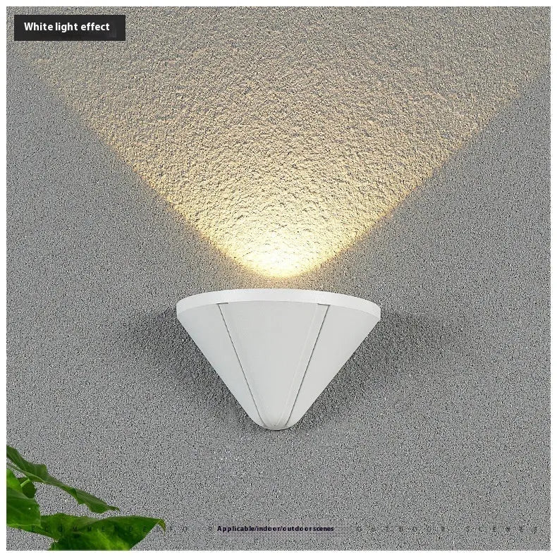 Black Bird's Nest finish courtyard LED lamp with aluminium alloy shell and IP65 waterproof rating.
