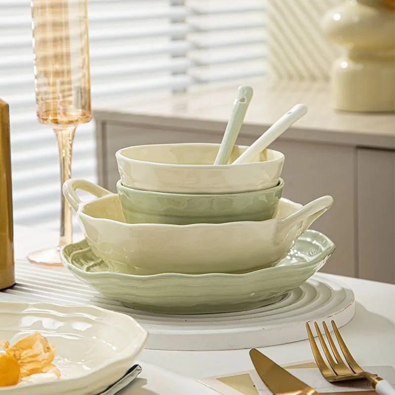Solid colour ceramic dinnerware set with seven pieces in minimalist Japanese style, boxed packaging.