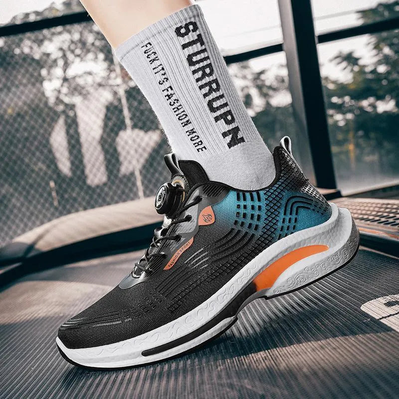 Men's low-top sneakers with mesh upper and rubber sole in black and blue colourway